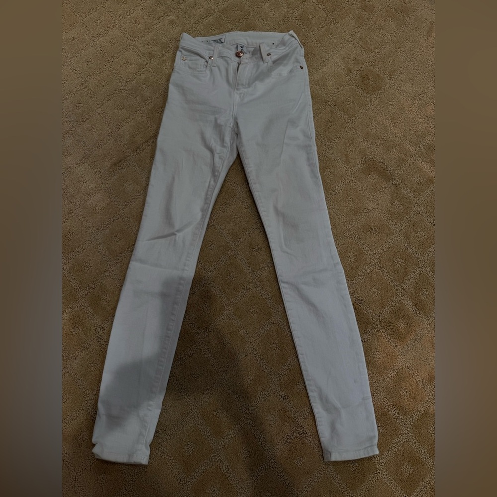 True Religion Denim white skinny jeans Women size 25. Rose gold buttons